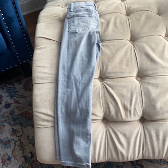 Old navy light grey karate jeans - Picture 2 of 3